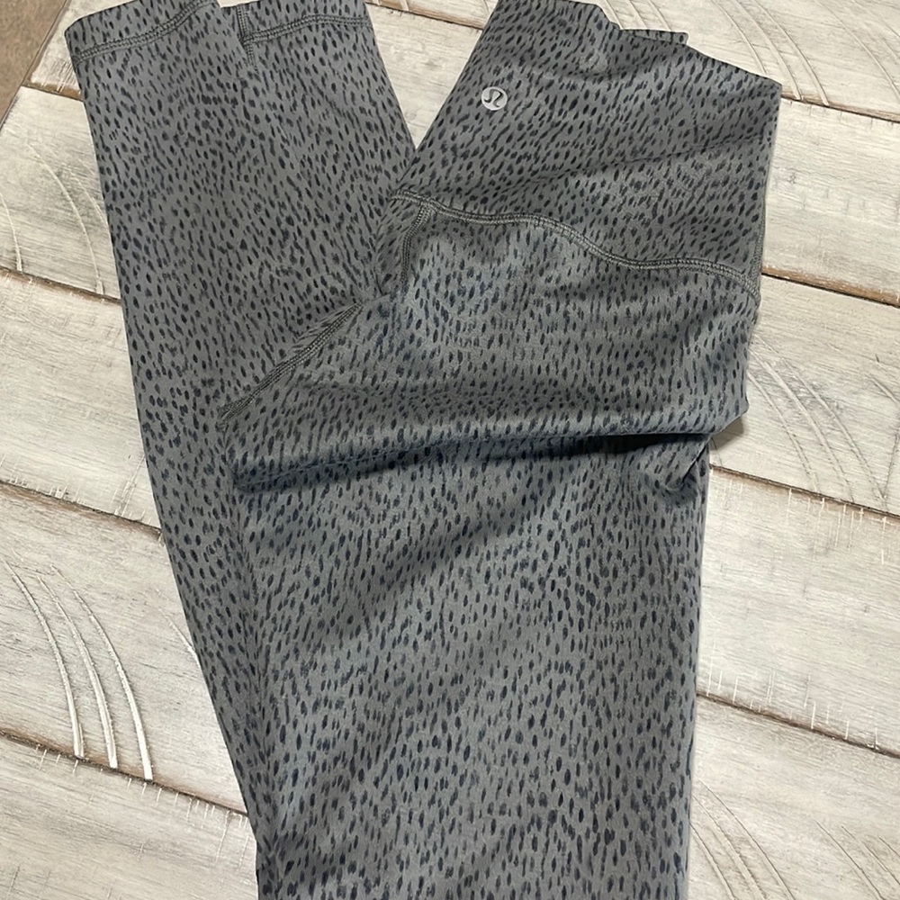 Lululemon leggings
